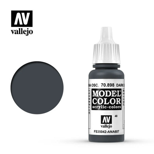 Model Color Azul marina oscuro